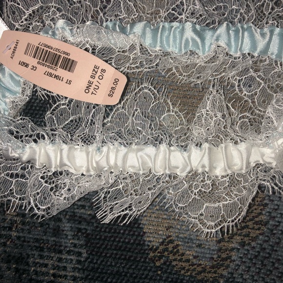 💍Victoria’s Secret Satin & Lace Wedding Garter - Picture 6 of 6